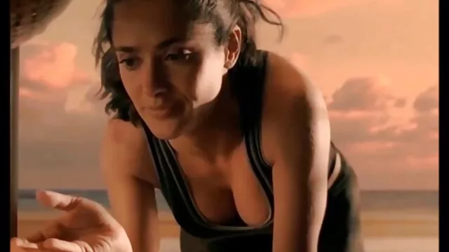 Hete porno Geen registratie  Jong meisje trekt haar kleren uit en laat haar extreme seks films harige kutje zien