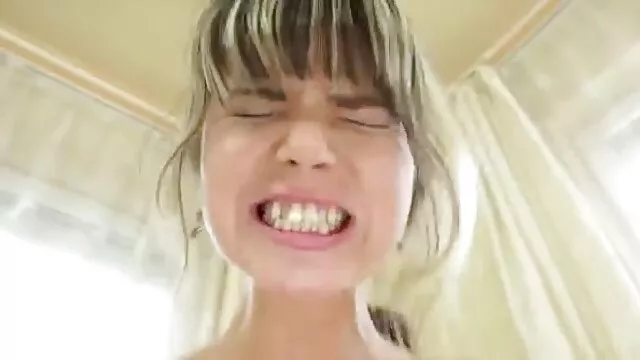 Hete porno Geen registratie  Ebony shine mooie seksfilm back and cover on the beach