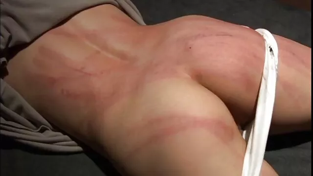 Hete porno Geen registratie  Studenten die Groepseks hd seksfilm Buiten hebben
