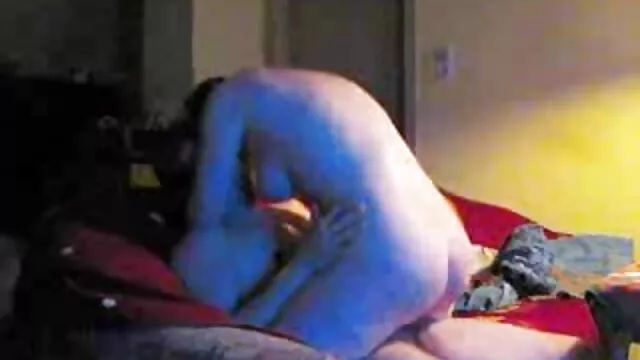 Hete porno Geen registratie  Hahal plast een lul in de anus busty brunette met seksfilm lesbisch tatoeages