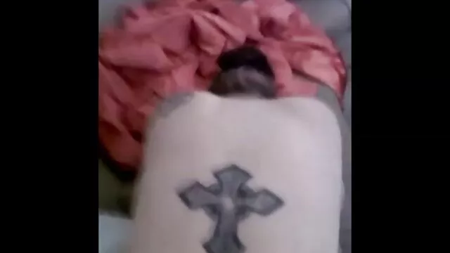 Hete porno Geen registratie  Poppen seksfilm trio jong meisje met grote borsten Masturberen in bed