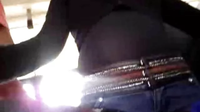 Hete porno Geen registratie  Aziatisch die zichzelf seksfilm voor vrouwen naait met een grote dildo in haar kont.
