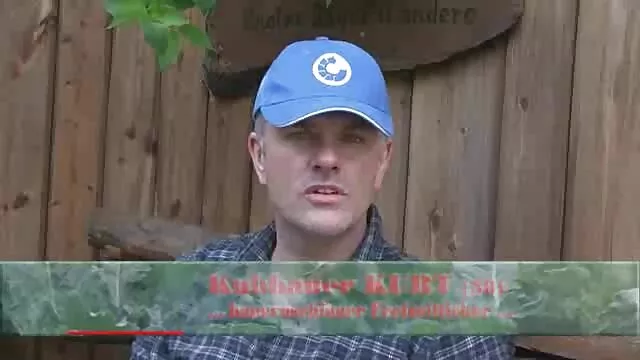Hete porno Geen registratie  Sommige mannen delen gaten van twee dikke, amateurseksfilm kortharige milfs.