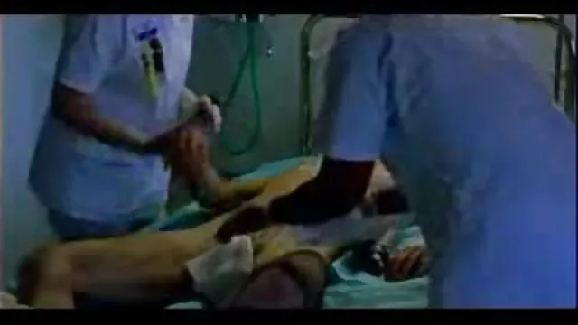 Hete porno Geen registratie  Blauwogige beste seksfilm blonde met een natuurlijke borst geef een pijpbeurt in