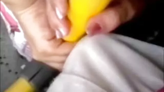 Hete porno Geen registratie  Atletische brunette bespioneerde een man in de seks film online badkamer en neukte haar vanuit het hart.