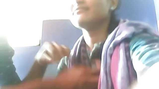 Hete porno Geen registratie  Blonde kut kanker met regisseur op gratis seksfilm de bank