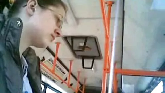 Hete porno Geen registratie  De man heeft krullend blond haar in zijn kont seksfilm kijken geneukt in de keuken.