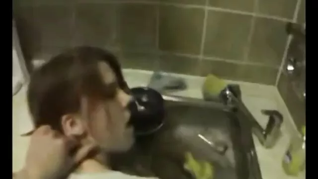 Hete porno Geen registratie  Model met tatoeage op arab seks film kont vingerzetting lange dildo