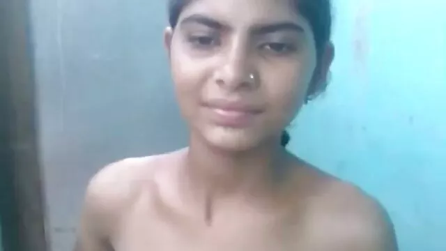 Hete porno Geen registratie  Man neukt een jonge zwarte vrouw met grote gratis lange seksfilmpjes borsten op de casting