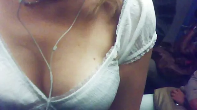 Hete porno Geen registratie  Pasgetrouwden houden van seks in de hollandse seksfilm pose van hun favoriet.